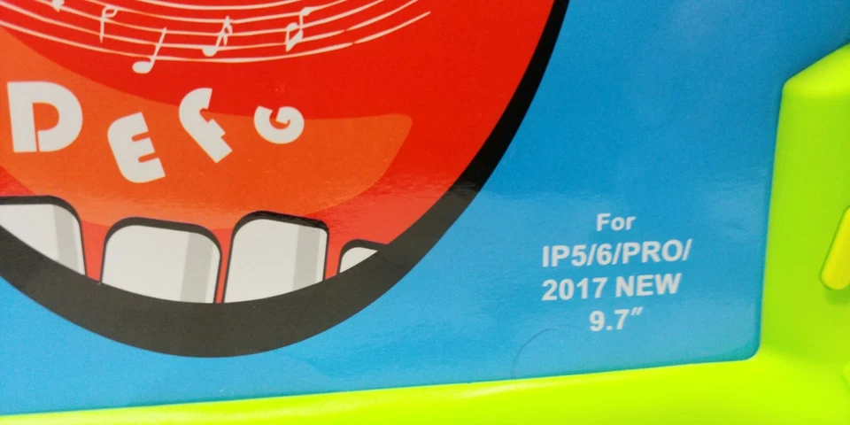 2 Kids Silicone Rubber Cover Robot for iPad 5/6/PRO 2017 NEW 9.7" - Image 4 of 4