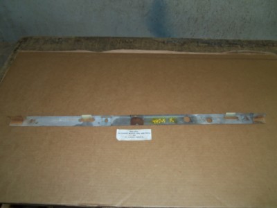 RIGHT DOOR PANEL UPPER BRACKET 74-76 DUSTER DART SWINGER SPORT 360 SCAMP MOPAR