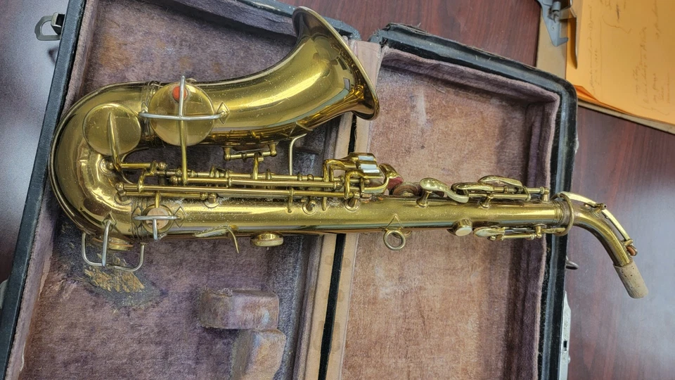 C.G. Saxofón soprano curvo Conn vintage 1914 Foto 4 de 4