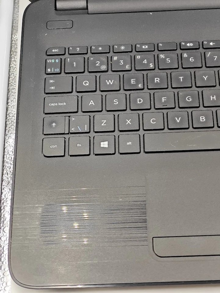 HP Notebook 15-ba001no AMD A6-7310 4GB RAM, Sin SSD, 15.6" HD - Imagen 3 de 4