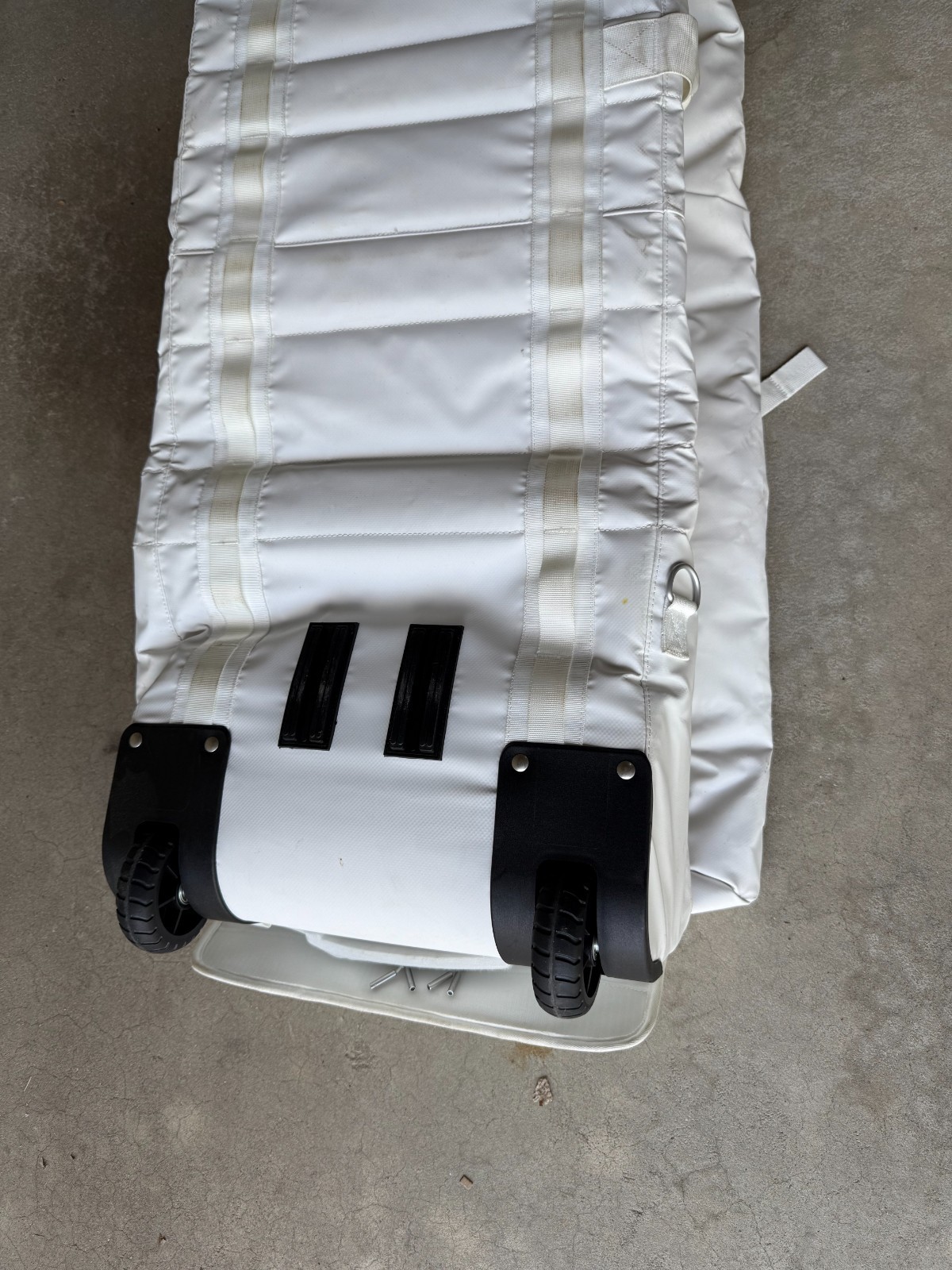 USED DB Equipment Snow Roller Pro Ski Snowboard Bag White 190cm