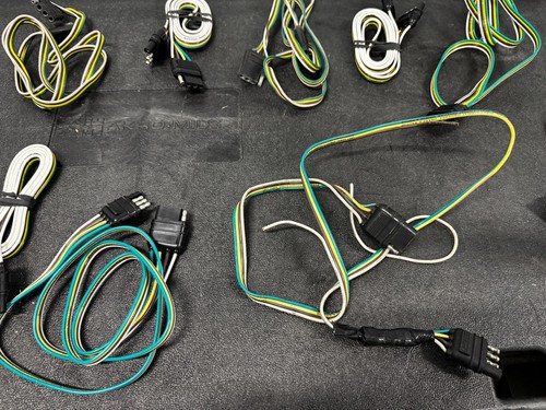 Lot of Flat 4-Pin Trailer Light Wiring Harness Connectors Mixed Lengths Male Fem - 第 4/12 張圖片