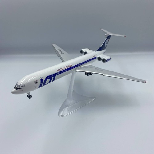 Ilyushin 62 Il-62M Polish Airlines (LOT) SP-LBD – Scale 1:200 - Picture 6 of 12