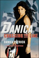 Danica--Crossing The Line Danica Patrick Taschenbuch No Series Englisch 2007