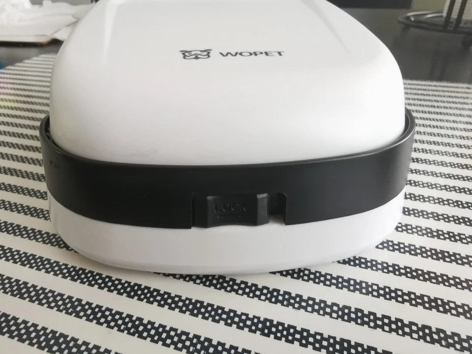 Top Paw Small Pet Feeder with Clock Lock - Image 2 of 4