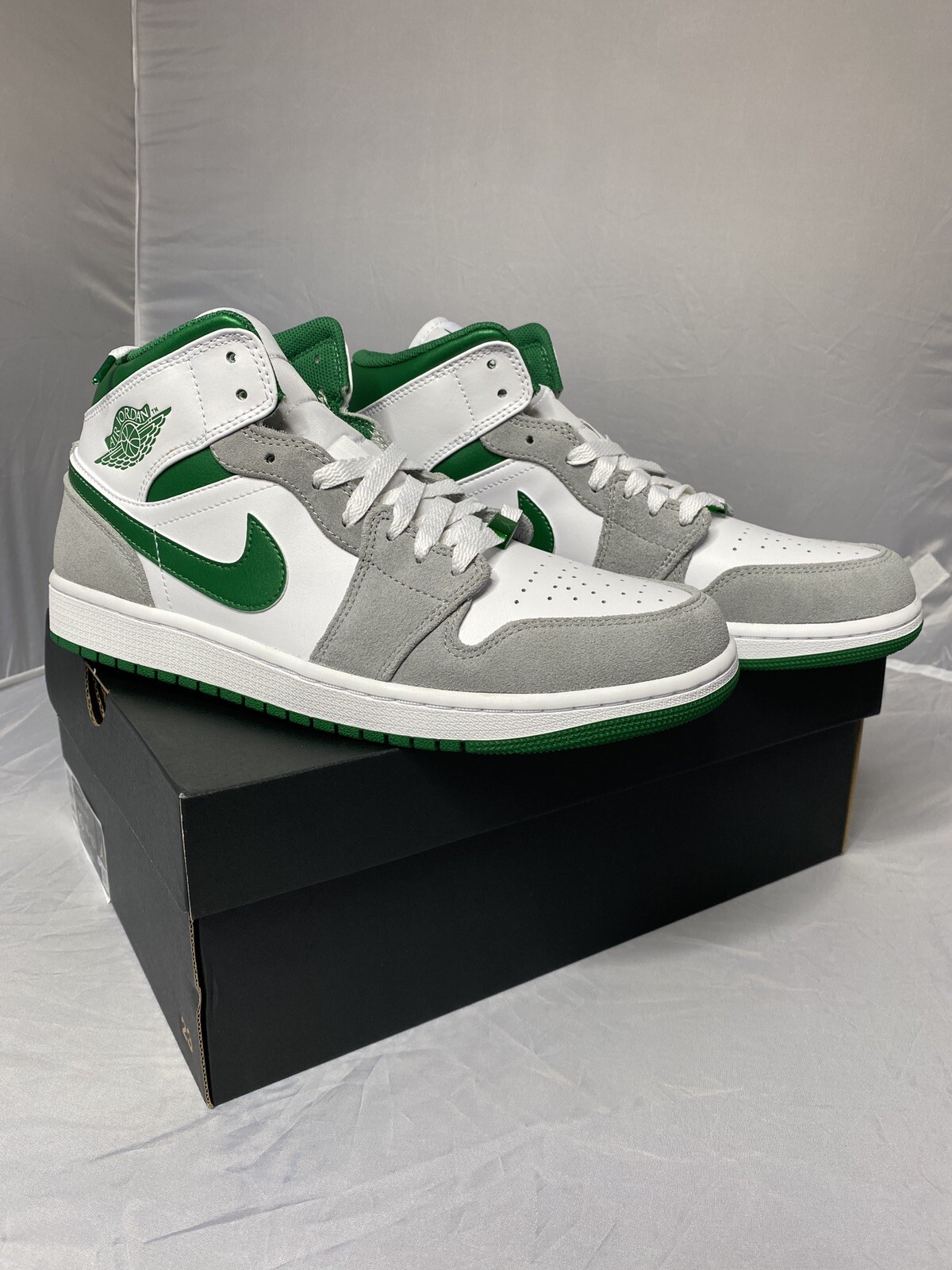 aj1 smoke