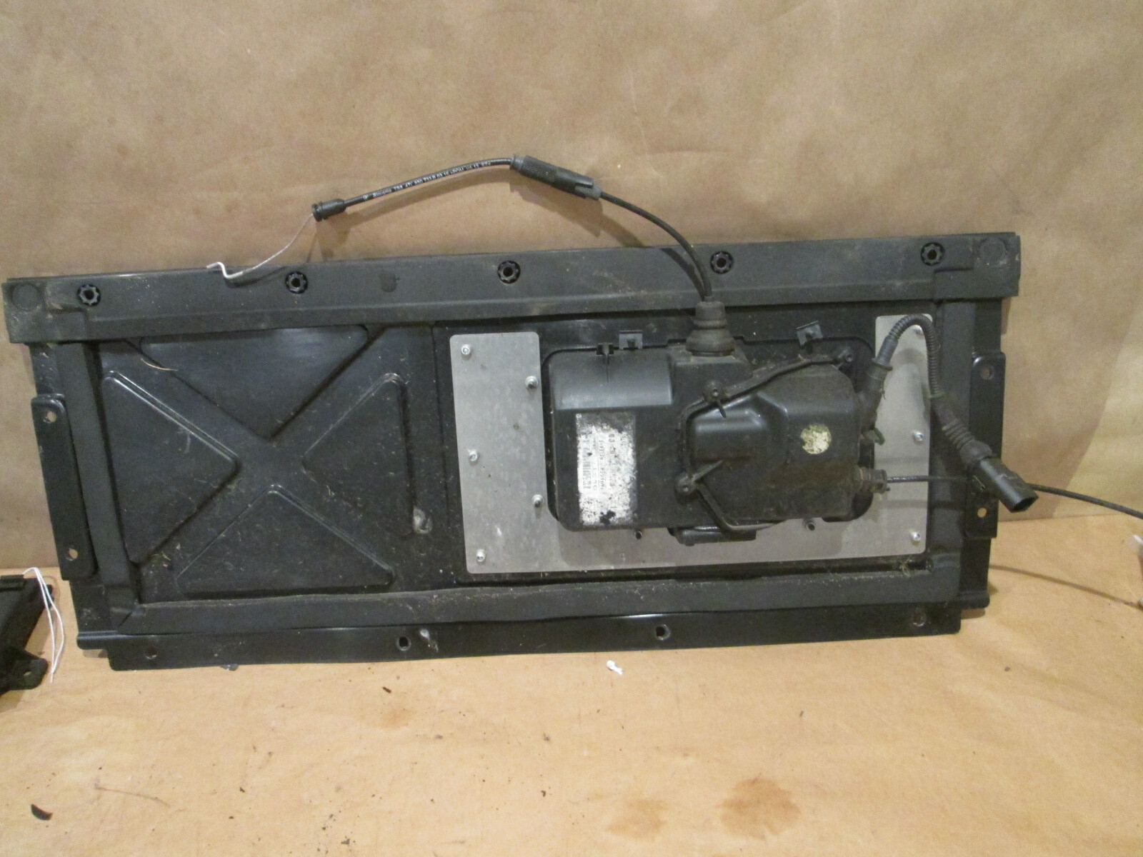 Lamborghini Huracan, Front Partition Trim with Emergency Release P/N 4T0863635F