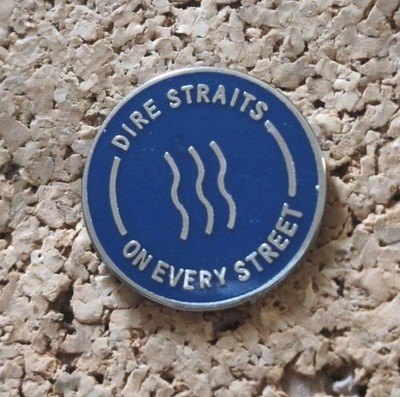 Pin's Musik Gruppe Dire Straits Money For Nothing Rock Emaille Anstecknadeln RAR