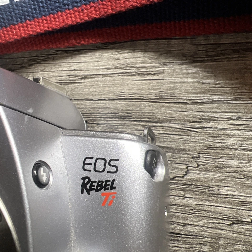 Cámara fotográfica Canon EOS Rebel Ti 35 mm SLR - solo cuerpo - 69038236 Foto 2 de 4