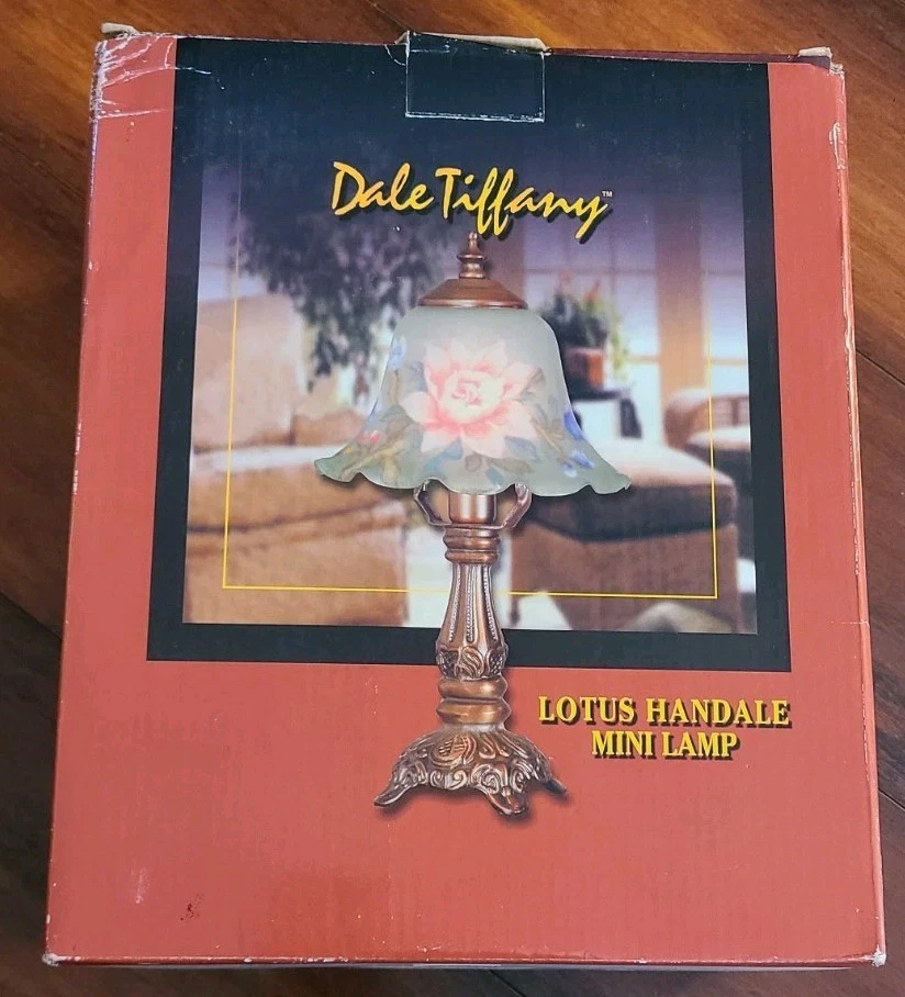 Акцентная лампа Dale Tiffany Handale отделка Antigue MetalBase ручная роспись лотос - Изображение 2 из 4