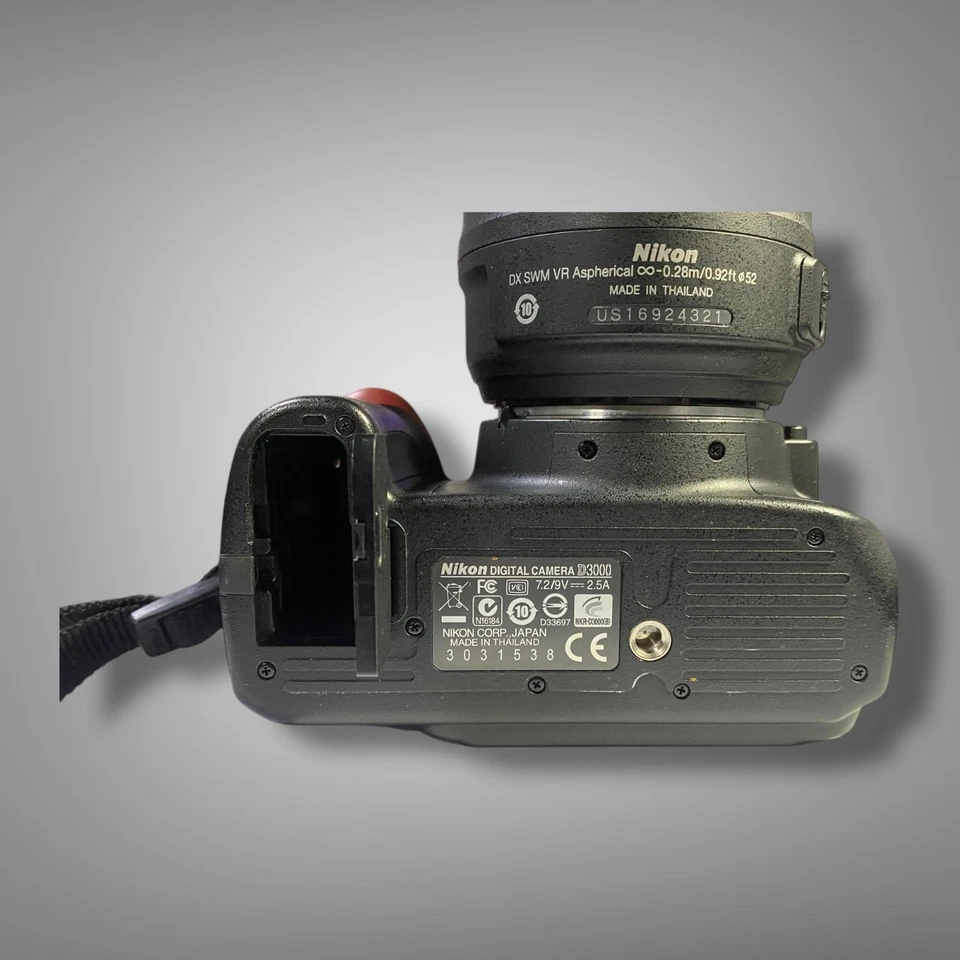 Nikon D3000 Digital Camera w/ DX SWM VR Aspherical Lens - Image 2 of 4