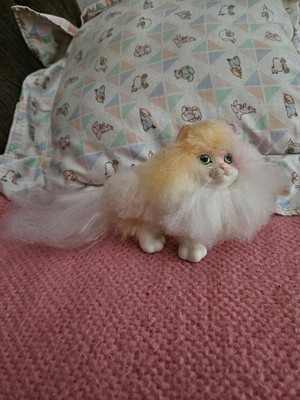 Hasbro 1989 Sweetie Kitty