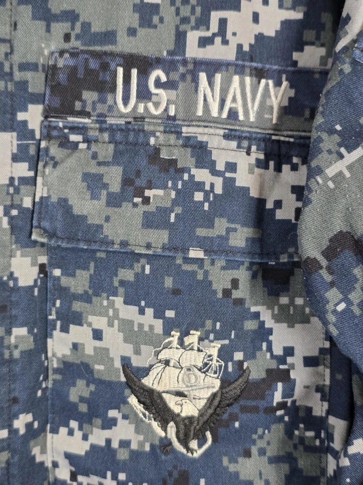 US Navy NWU Type I Shirt Mens Medium Regular Blue Digital Camo Working Uniform - Image 3 of 4