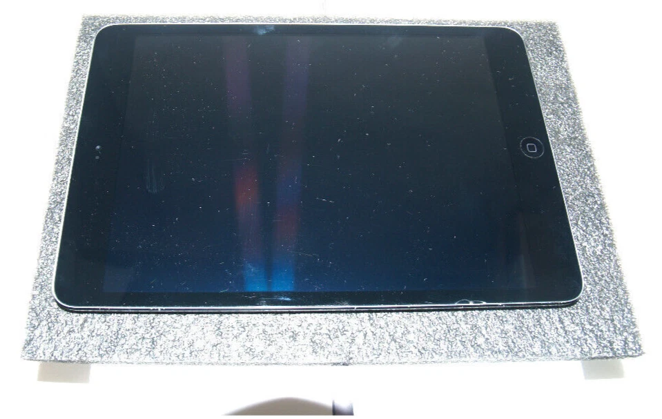 Apple iPad mini 1st Gen A1432 Gray Locked - Image 4 of 4