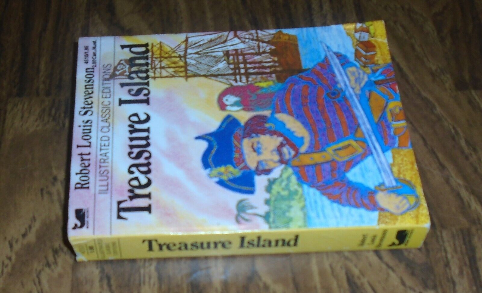MOBY ILLUSTRATED CLASSIC TREAUSURE ISLAND LOUIS Direct stock discount trust BY STEVEN ROBERT