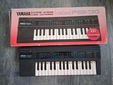 Yamaha PortaSound PSS-130 Electronic Digital Keyboard Piano w/ Box