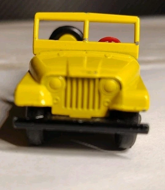 老式火柴盒 1-75 系列黄色吉普车编号 72 英国制造-形状很好! — 第 2/4 张图片