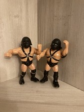 WWF WWE Hasbro Demolition Crush & Smash w/ 2 Helmets Action Figures Wrestling