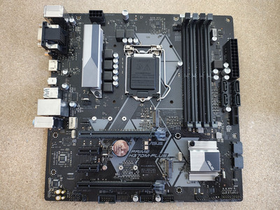 ASUS PRIME H370M-PLUS Intel H370 mATX Sockel 1151   DEFEKT | DEFECTIVE  