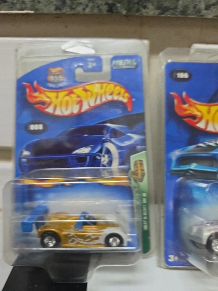 Hot Wheels Treasure Hunt Lote de 4 Super Protectores Real Riders Foto 2 de 4