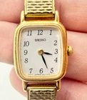 Stunning Vintage 1983 Ladies White Dial Gold Tone Seiko Quartz Watch
