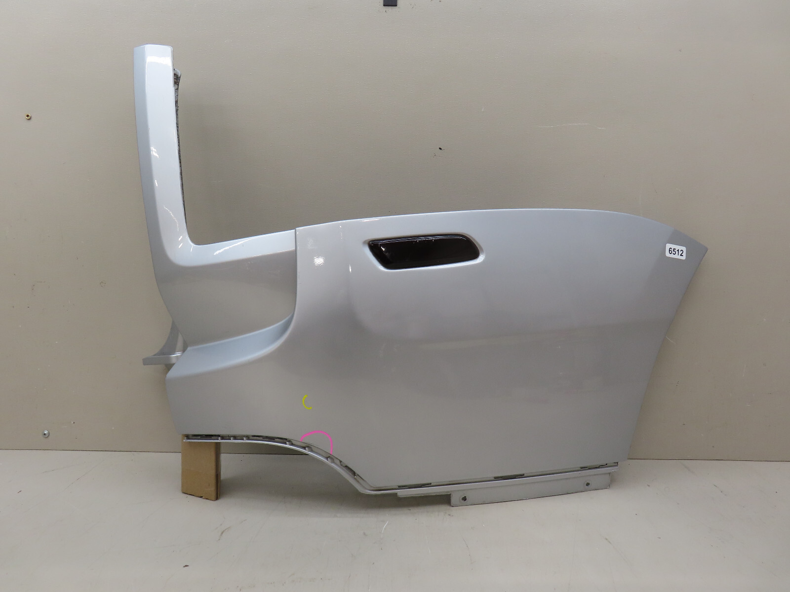 ROLLS ROYCE CULLINAN REAR RIGHT PASSENGER BUMPER COVER END PANEL OEM
