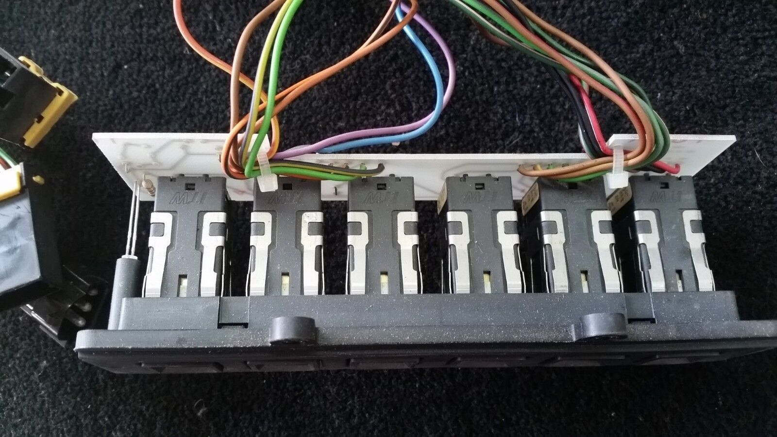 1998 ROLLS ROYCE SILVER SPIRIT DAWN front  switch panel, emergency air oil level