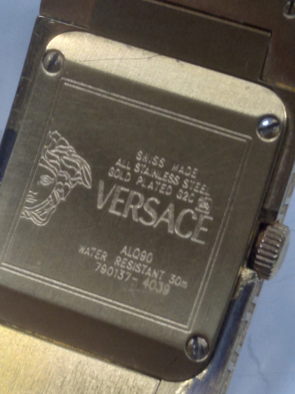 Orologio Unisex Gianni Versace Medusa Placcato Oro Tono Oro Rettangolare