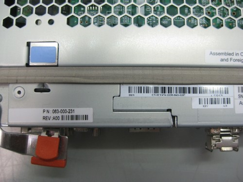 Dell EMC iSCSI Storage Controller 0KW746, 100-562-107 with 1 Finisar Transceiver - Picture 5 of 6