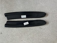 Becquet latéral arrière