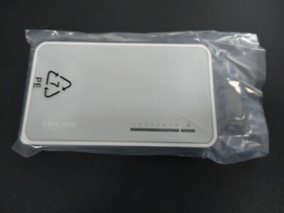 TP-Link TL-SF1008D 8-Port 10/100 Mbps Mini Desktop Switch - Brandneu geöffnet.