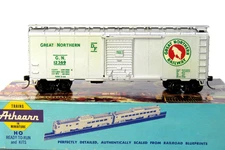 ATHEARN  HO STEEL WOOD GREAT NORTHERN 40' G.N. 12369 BOX  CAR KIT BUILT L-1414