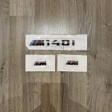 BMW M140i F20 F21 Glanz Schwarz Boot Emblem mit M Wing Fender M Badges