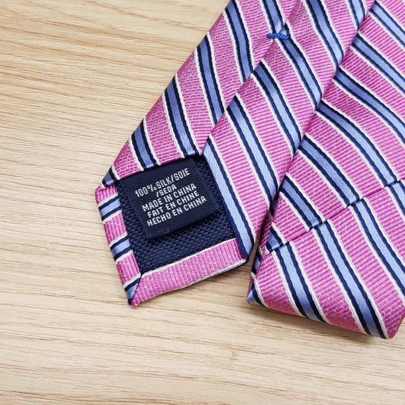Corbata clásica preppy NAUTICA para hombre rosa a rayas diagonales 100 % seda Foto 4 de 4