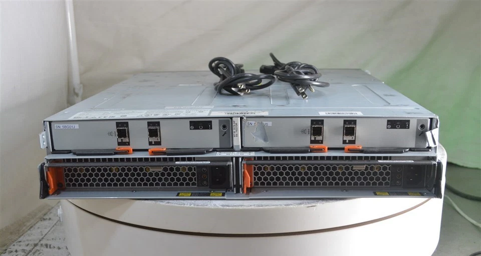 IBM Storwize V7000 2076-24F 12Gb Expansion Enclosure 24-Slot SEE NOTES - Image 4 of 4