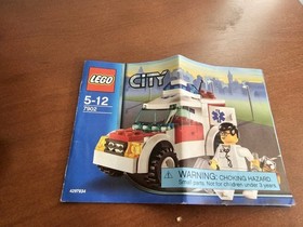 Retired 2006 LEGO City Sets 7902 Dr's Car & 7890 Ambulance-Used-Complete
