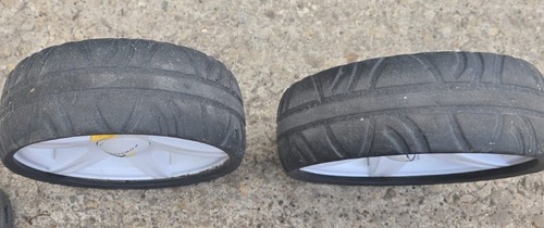 White Powakaddy Golf Trolley rear wheels Great condition - Picture 3 of 3