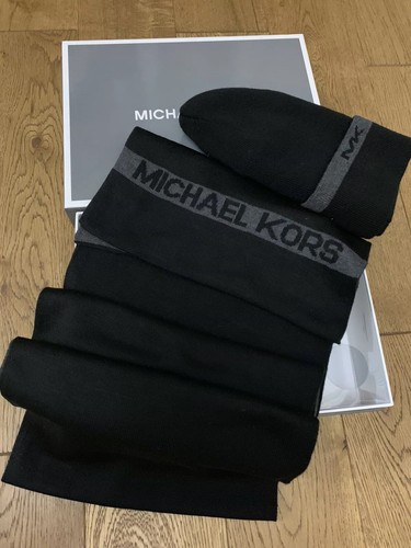 BN Michael Kors MK Uomo Nero E Grigio a Righe Sciarpa \u0026 Cuff Beanie Cappello  Scatola Regalo | eBay