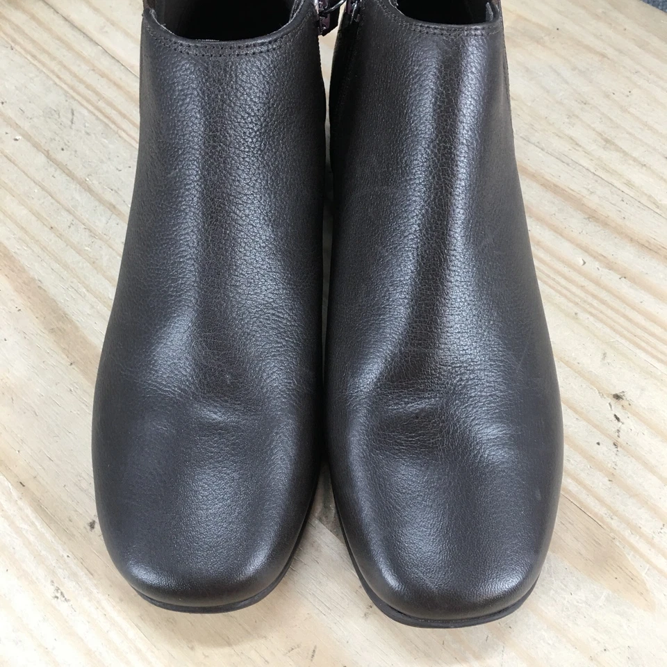 Botas Easy Spirit femininas R 8,5 L 9,5 com zíper lateral aéreo tornozelo botas couro marrom - Imagem 4 de 4