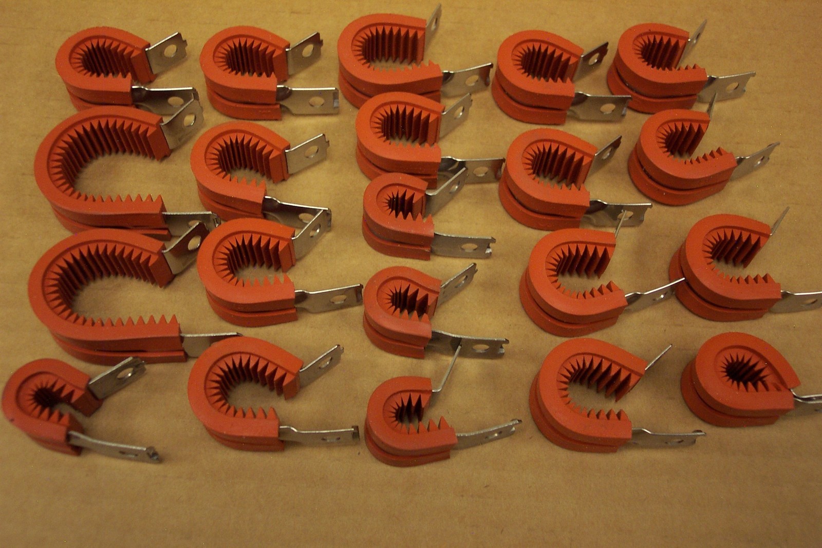 UNIQUE Ribbed Aerospace Aircraft Cushion Loop Clamps Mix Aircraft Adel