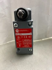 New Allen-Bradley 802T-KPD Limit Switch, NEMA Type 4 AND 13 Oil tight Ser. J