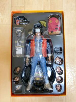 Hot Toys Movie Masterpiece Back to the Future Marty McFly 1/6