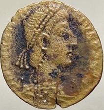 Ancient Roman Coin 348-350 AD Constantius II Battle Scene Fallen Soldier Reverse