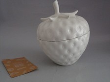 Seletti Toilettepaper grande vaso  fragola design. M. Cattelan P. Ferrari . Home