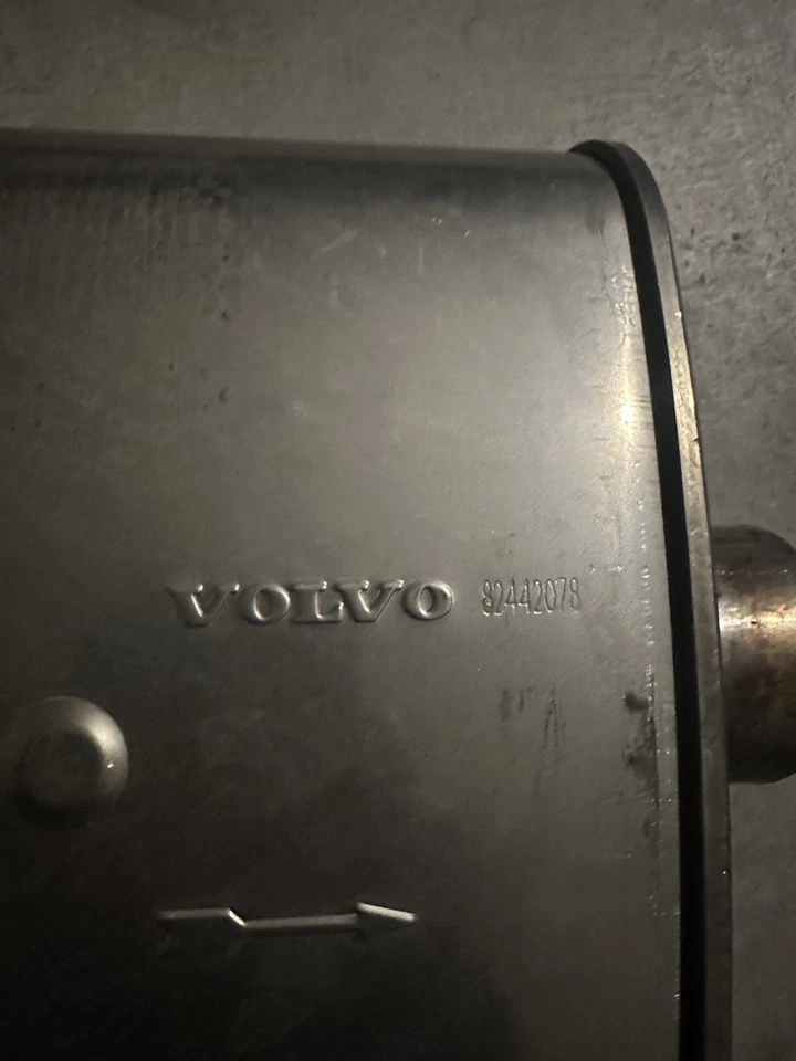Resonador original Volvo S60 Foto 2 de 4