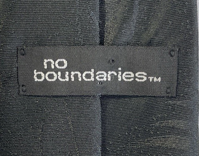 Corbata para hombre No Boundaries motocicleta y llamas más calavera y huesos cruzados Foto 4 de 4