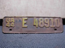 LICENSE PLATE  GEORGIA  1944  E  48910  SURFACE RUST SOLID PLATE    WW2