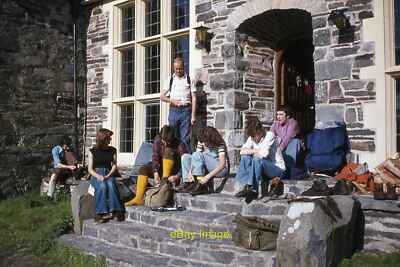 Photo 6x4 Kitting up for the day's walk at Gerddi Bluog Youth Hostel Pen- c1977