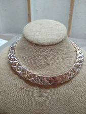 Unbranded Silver Tone Curved Necklace Size 15