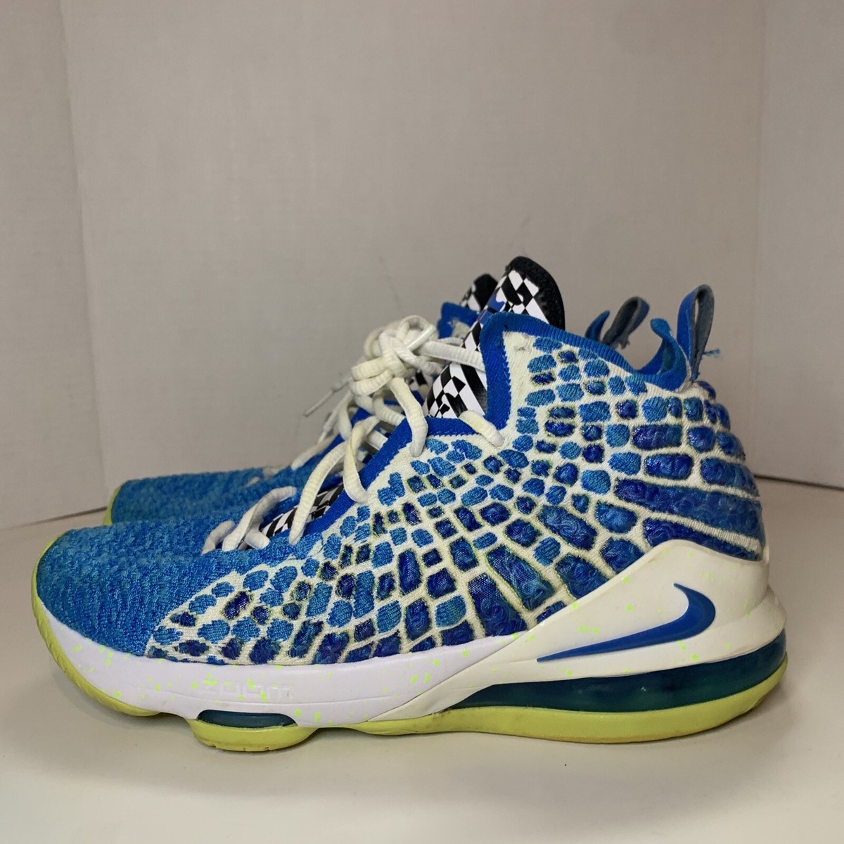 Nike Air LeBron 17 Mid Sprite GS Youth Size 7Y Basketball Shoes